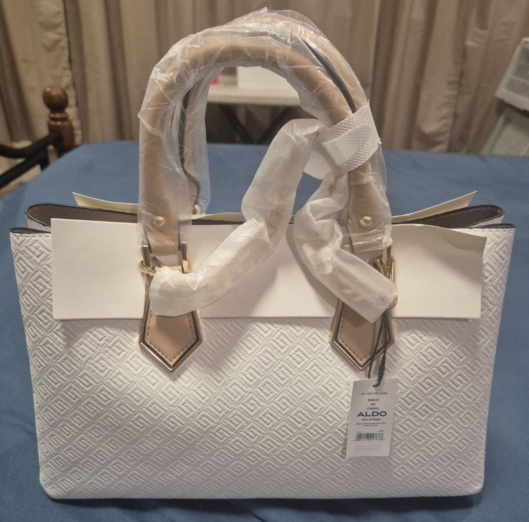ALDO ORIGINAL BAG (Category: Tote Bags) located in Cainta. Submitted by edison29.tiger (Listing ID 1460435519, Image 3). Description: Brand-new ALDO ORIGINAL BAG.