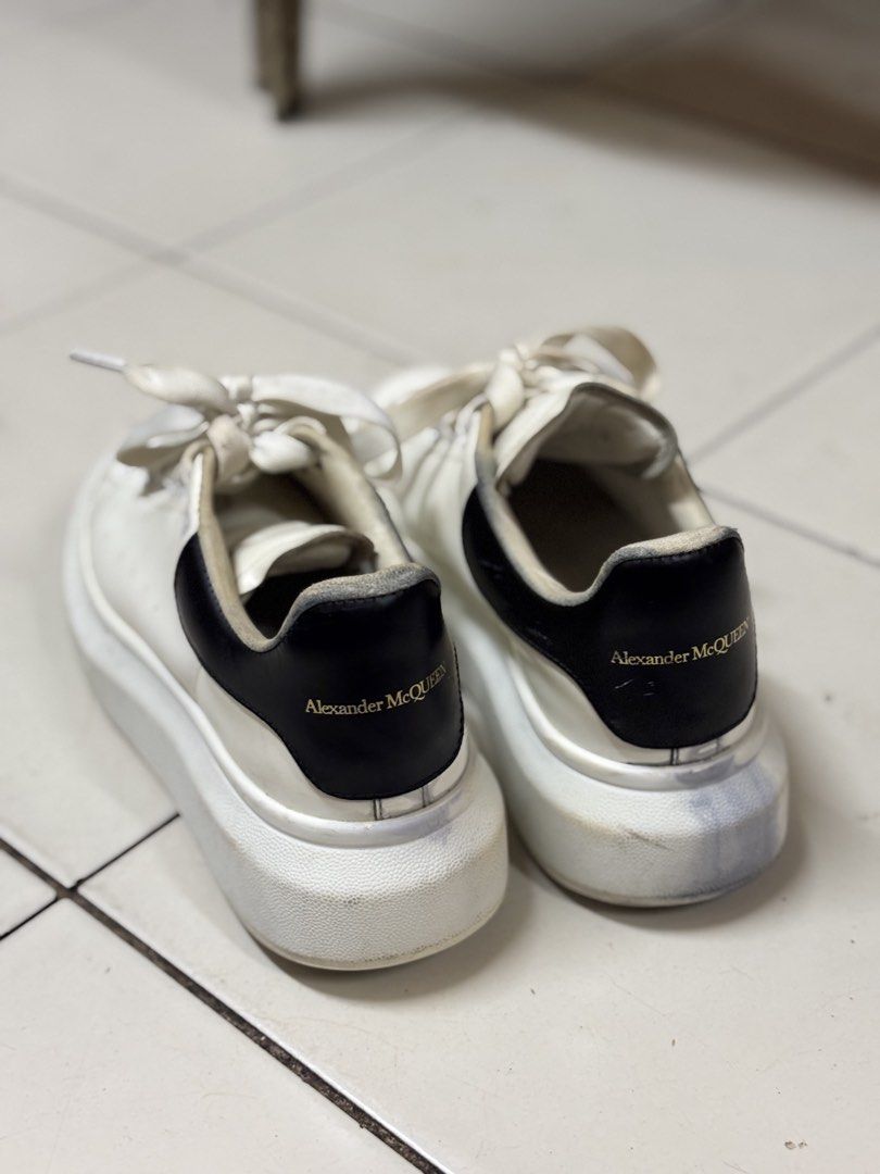 Alexander Mcqueen Sneakers Leather (Category: Sneakers) located in Manila. Submitted by luxstreetwearzcasual (Listing ID 1460348700, Image 3). Description: Need clean Naitabi lang Authentic Size 34.