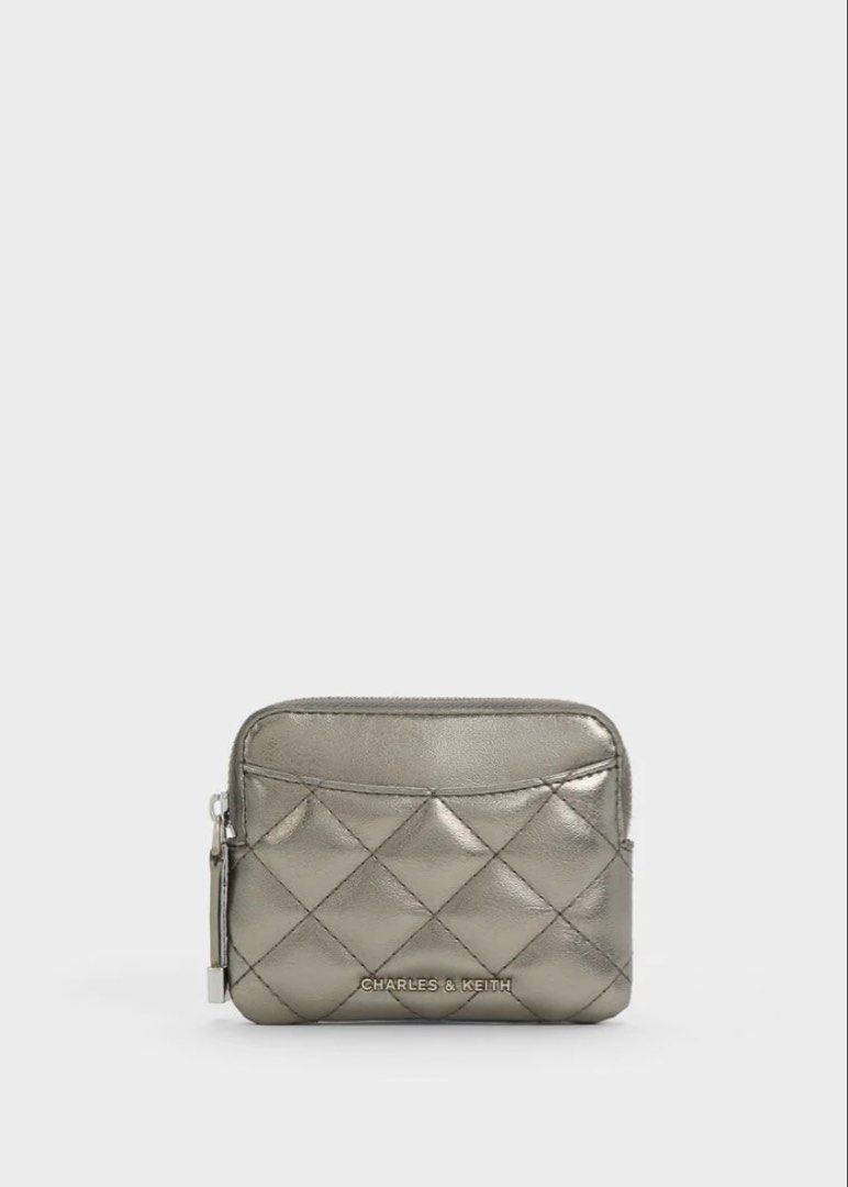 Alva Metallic Quilted Top-Zip Card Holder (Category: Wallets & Card holders) located in Cabanatuan. Submitted by eyasells (Listing ID 1460488225, Image 1). Description: Color: Pewter Brand New With Tag & Box.