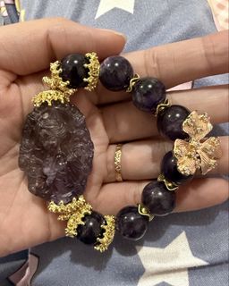 (Category: ) located in . Submitted by fashionshop248 (Listing ID 1460487677, Image 1). Description: .