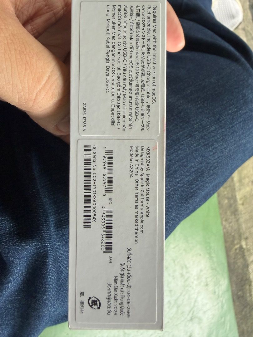 Apple Magic Mouse USB-C (Category: Mouse & Mousepads) located in Pasay City. Submitted by bs_flatline (Listing ID 1460308022, Image 3). Description: - Apple Magic Mouse - USB-C model - Includes original box Brand new Purchased together with macbook.