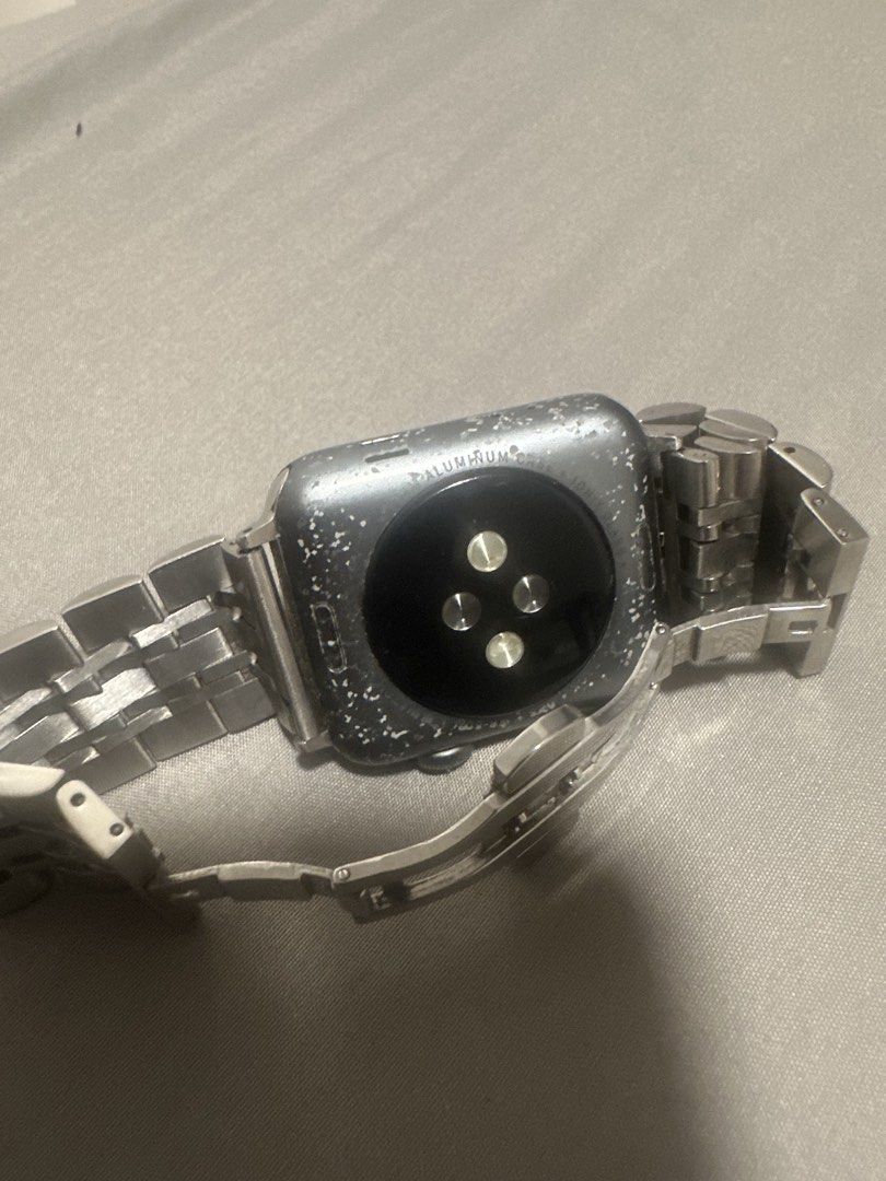 Apple Watch Series 3 Nike Edition (Category: Wearables & Smart Watches) located in Manila. Submitted by lucky.patfinder (Listing ID 1460478578, Image 2). Description: Has scratches on the back only but none on the screen. Battery life maybe for maintenance but you can still use ut for hours but not that much. Nice steel bracelet (good condition). Apple watch charger included. .