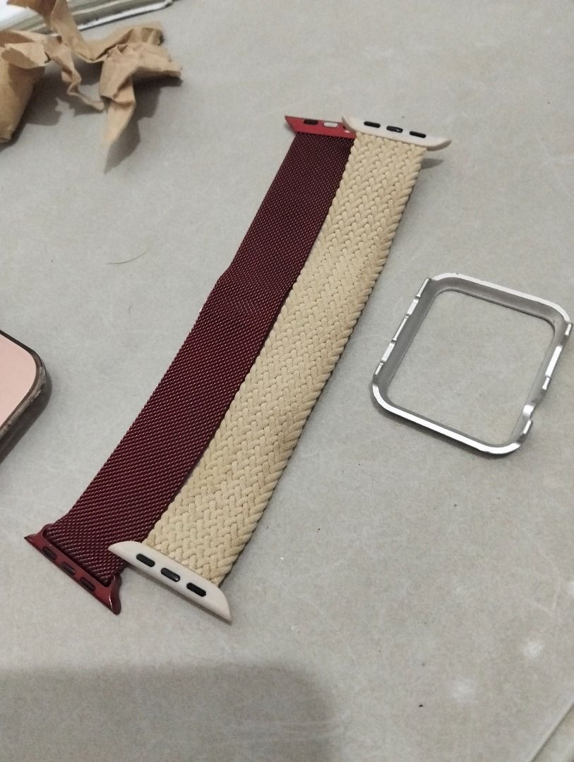 Apple Watch Silver Strap (for Series 3) (Category: Wearables & Smart Watches) located in Marikina City. Submitted by theflos (Listing ID 1460418124, Image 2). Description: .