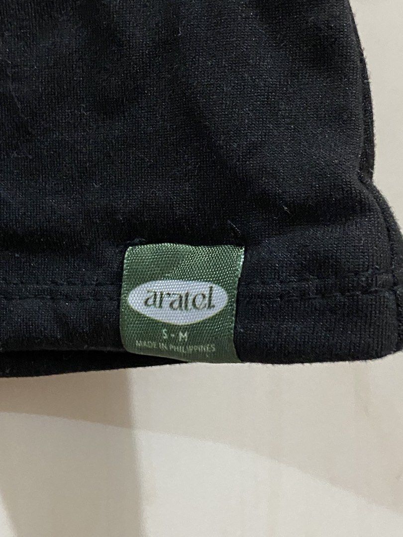 Aratel Black Spider Graphic Tank Top (Category: Sleeveless) located in Taguig. Submitted by maly01_ (Listing ID 1460392563, Image 3). Description: - fits small to medium frames dm for inquiries :).