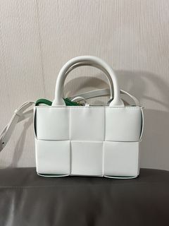 （分類：）位於 。 由 handbagforlife 提交（商品編號 1460381836，圖片 1）。簡介： 。