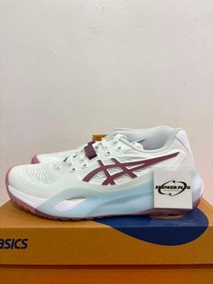 (Category: ) located in . Submitted by snkrplg4heat (Listing ID 1460312483, Image 1). Description: .