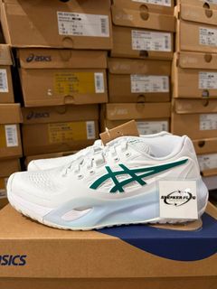 (Category: ) located in . Submitted by snkrplg4heat (Listing ID 1460311313, Image 1). Description: .