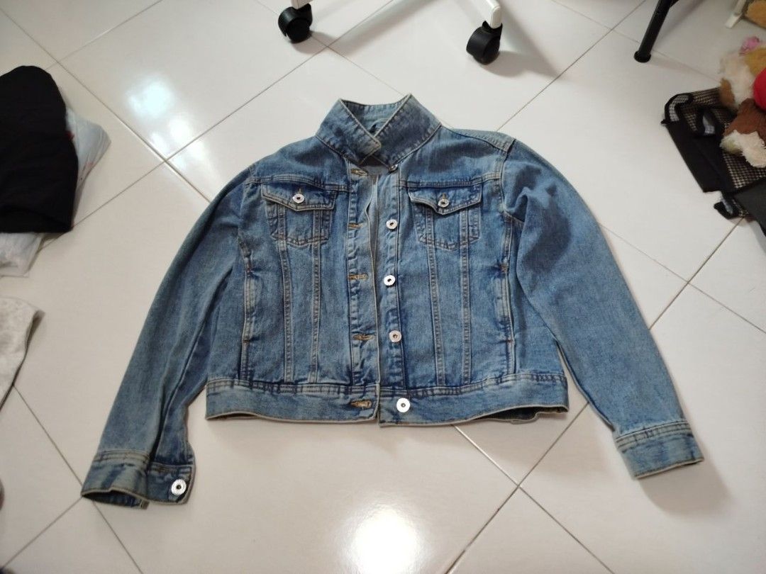 Assorted Jackets (Category: Coats, Jackets and Outerwear) located in Singapore. Submitted by soleumhyn (Listing ID 1460394849, Image 7). Description: all should be M size, are either brought online, thrifted, or from other stores have either worn once or twice and washed, or brand new pic 1 light blue wide jeans $8 pic 2 Disney dale ankle sock size 7 $2 pic 3 fornal dress jacket $10 pic 4 pleated shirt-jacket $5 pic 5 street wear hoodie $15 pic 6