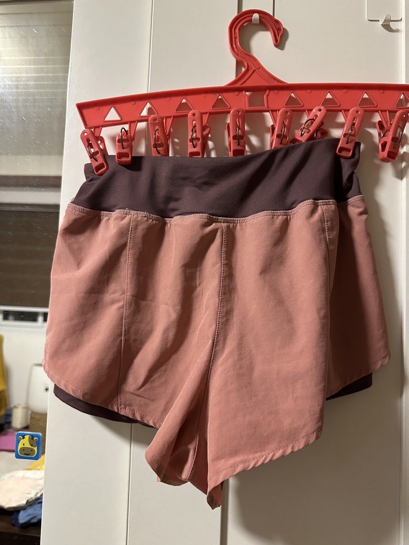 Athletic Shorts with Built-in Liner (Category: Shorts) located in Malolos. Submitted by fituccine (Listing ID 1460420835, Image 2). Description: - Perfect for running and workouts - Built-in liner for extra support and comfort - Elastic waistband for a secure fit - Stylish dusty rose color with a darker brown liner and waistband - Ideal for all your active days.