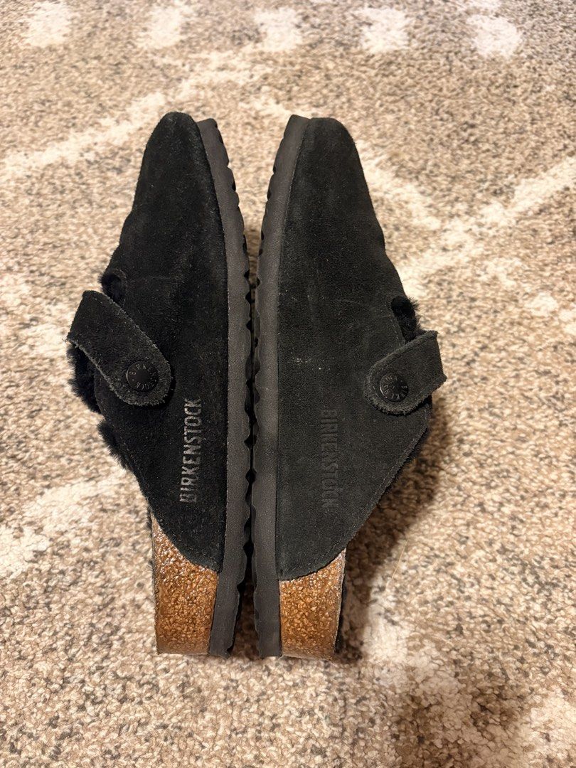 Auth Preloved Birkenstock Boston Clogs Shearling (Category: Slippers and slides) located in Paranaque City. Submitted by silentstone.dolphin (Listing ID 1460466993, Image 3). Description: Suede Leather Material.. Size 38N.. Super Pretty & Classy in Actual😍.