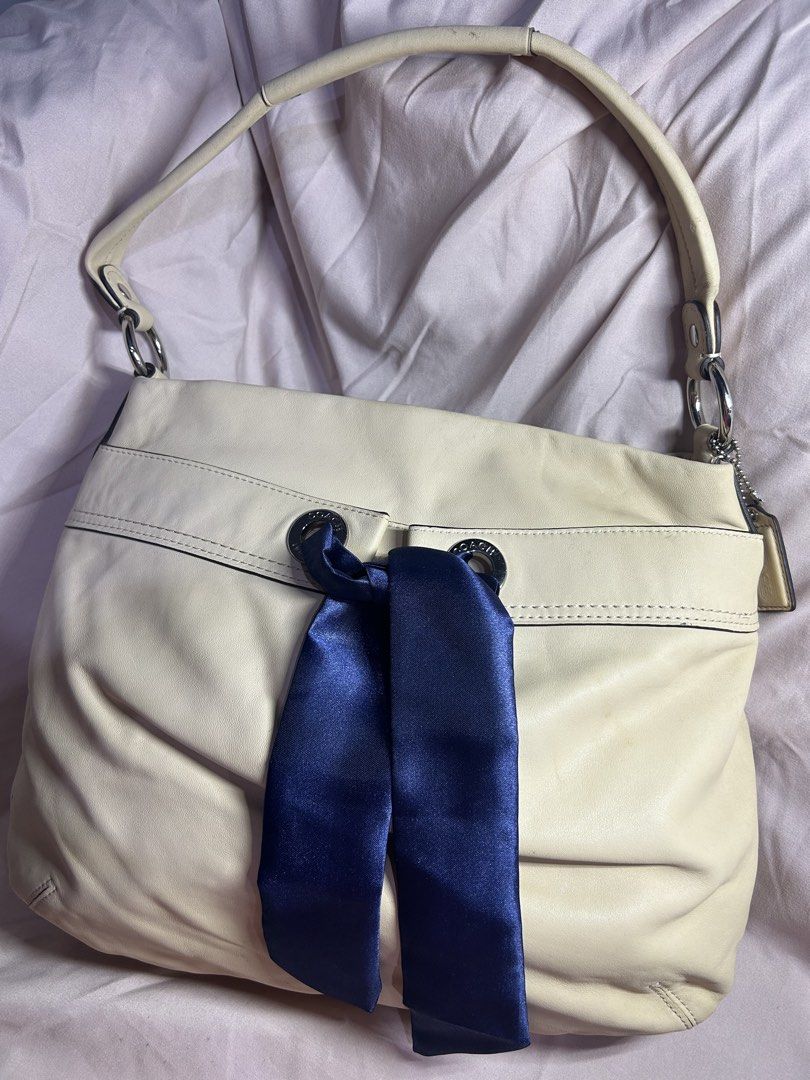 Authentic COACH (Category: Shoulder Bags) located in Santa Cruz, Pampanga. Submitted by nikki.tan444 (Listing ID 1460450190, Image 1). Description: READY TO SHIP AUTHENTIC.