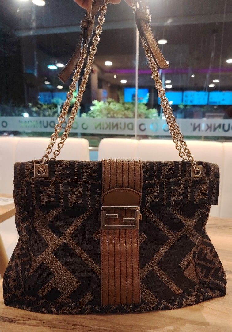 Authentic fendi (Category: Luxury Bags & Wallets) located in Cagayan de Oro. Submitted by michaelluxuryitems (Listing ID 1460393619, Image 1). Description: Authentic fendi rank AB.