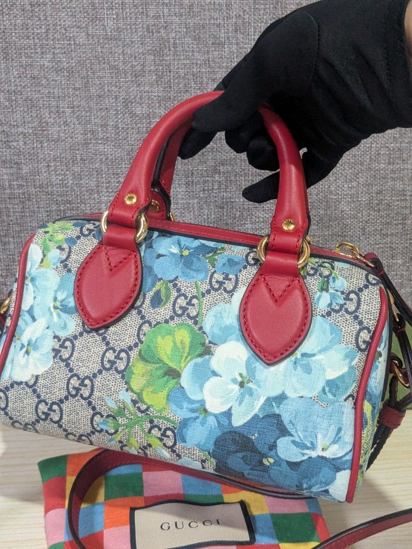 Authentic Gucci Bloom mini boston (Category: Luxury Bags & Wallets) located in Tuguegarao City. Submitted by globeeneace (Listing ID 1460343932, Image 2). Description: Guaranteed Original Rank SA mini boston.