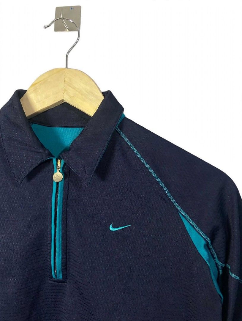 Authentic Nike Golf Women's Small Half-Zipper Pullover (Category: Coats, Jackets and Outerwear) located in Taguig. Submitted by owlthrifty (Listing ID 1460392590, Image 2). Description: Size: Small Good as new ✔️💯 In excellent condition ✔️💯.