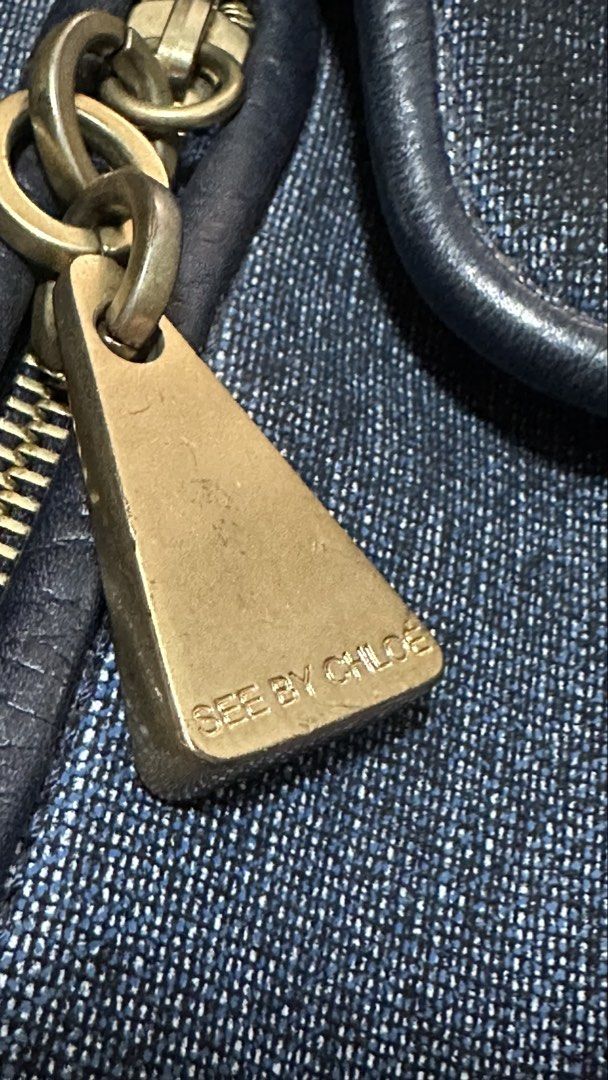 Authentic See by Chloe Sling Bag (Category: Luxury Bags & Wallets) located in Las Pinas. Submitted by marshmallowmax (Listing ID 1460329947, Image 2). Description: Excellent used! No flaws Med size with dustbag.