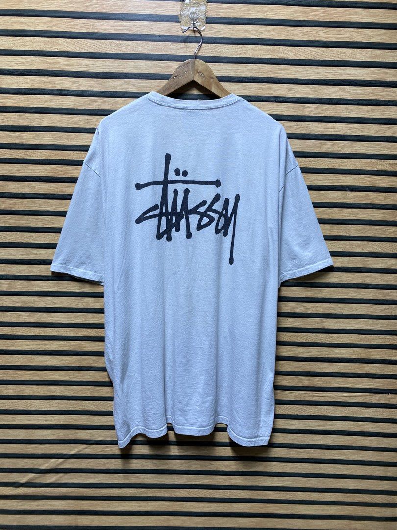 AUTHENTIC STUSSY BASIC TEE (Category: Tshirts & Polo Shirts ) located in Makati City. Submitted by drip.poww (Listing ID 1460444008, Image 1). Description: - Authentic Stussy - Color: White - Size: XXL - Dimes: 27x32 - Authentic - Excellent condition - Need wash, fresh from bale - Material: 100% Cotton Please don’t expect too much—these are thrifted (ukay) items. 😊 !!STILL NEGOTIABLE!!.