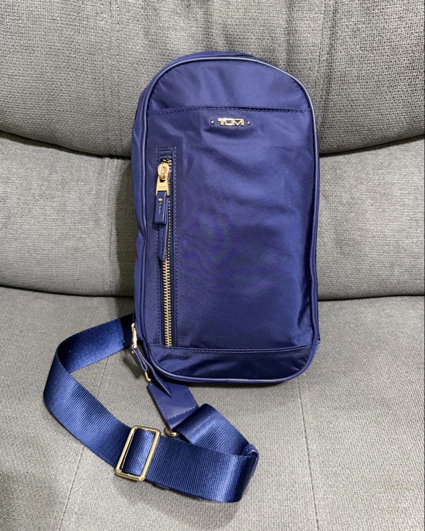 Authentic TUMI Voyageur (Category: Cross-body Bags) located in Quezon City. Submitted by chic.bags (Listing ID 1460428038, Image 1). Description: Ykk zip Nylon material Like new No issue Actual photo posted Mop: gcash.