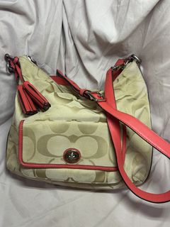 (Category: ) located in . Submitted by nikki.tan444 (Listing ID 1460450635, Image 1). Description: .