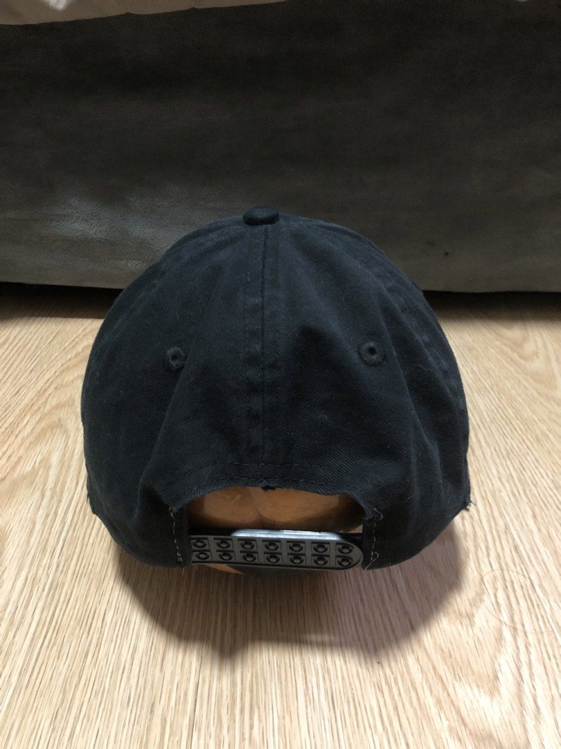 Axel Arigato cap (Category: Announcements) located in Manila. Submitted by jayart.225 (Listing ID 1460404541, Image 2). Description: .