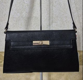 (Category: ) located in . Submitted by dailyhappyfinds (Listing ID 1460260636, Image 1). Description: .