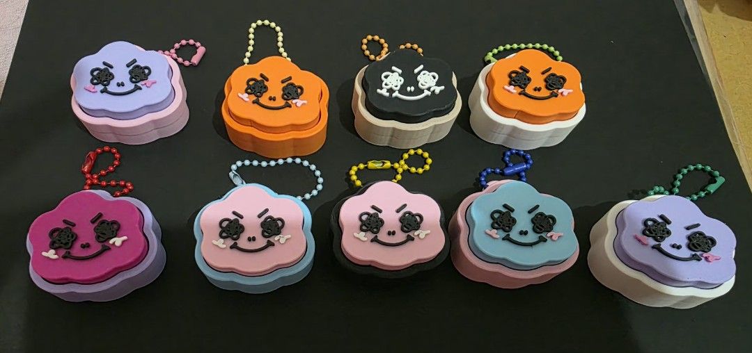 Baby Shumon Fidget Clicker Keychain (Category: Character Goods) located in Mandaluyong City. Submitted by enid_closet_clearout (Listing ID 1460329239, Image 3). Description: Baby Shumon Fidget Clicker keychain Ship via J&T.