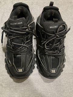 (Category: ) located in . Submitted by deensthrifting (Listing ID 1460480920, Image 1). Description: .