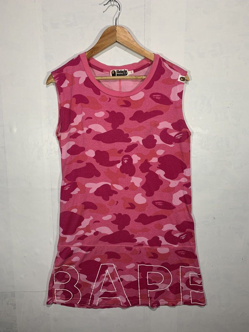 BAPE script mini dress for women (Category: Dresses) located in Bongabong. Submitted by freshrelic (Listing ID 1460471053, Image 1). Description: Bape dress Excellent condition 19 width 32 length.
