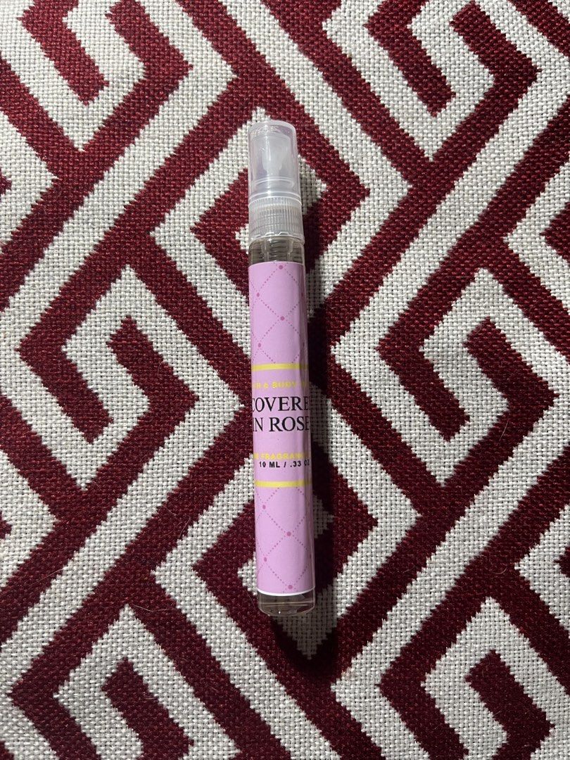 Original BBW Covered in Roses 10ml Decants (Category: Fragrance & Deodorants) located in Las Pinas. Submitted by stylecircle.mnl (Listing ID 1460463625, Image 2). Description: * Original Bath & Body Works Covered in Roses Mist in 10 ml * perfect for testing, travel, or everyday use! RFS: Extra Perfume.