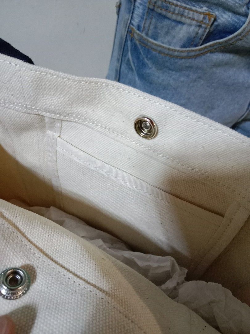 bb&pp bf made in KOREA (Category: Luxury Bags & Wallets) located in Davao. Submitted by hwagmahiyangtumawad (Listing ID 1460309849, Image 3). Description: very thick canvas! and 100% durable.. pang matagalan talaga as in di ka magsisisi! pag binili mo to..😄.
