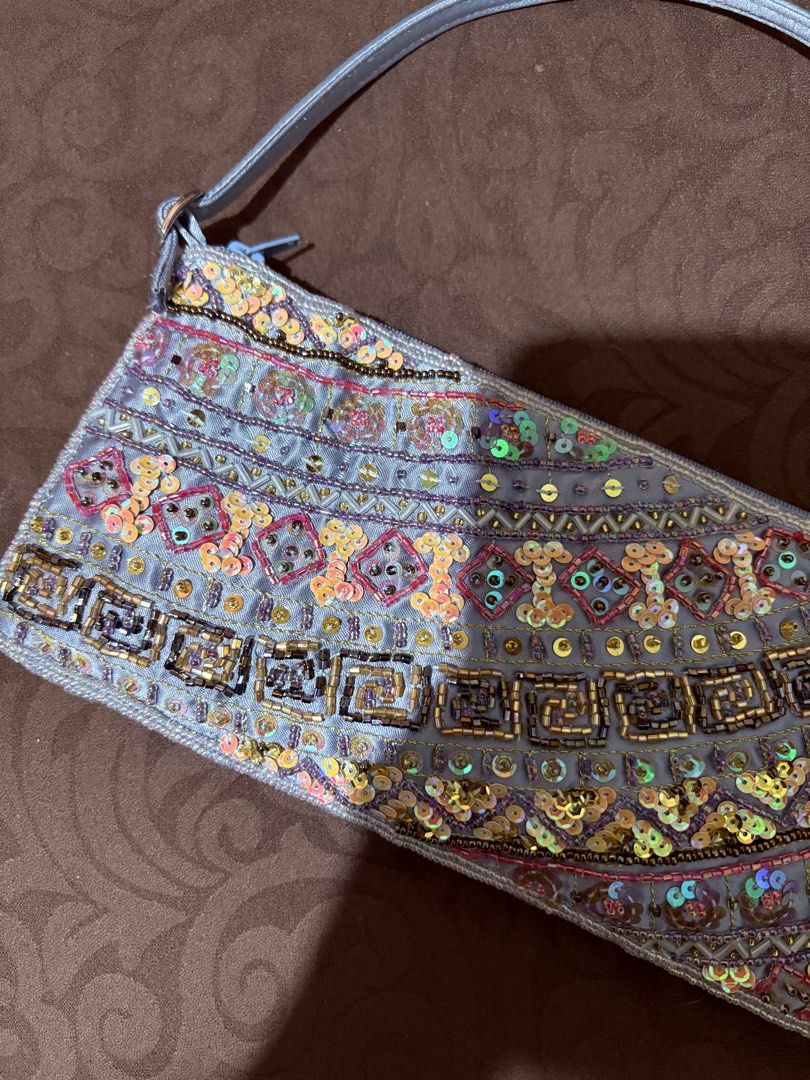 Beaded sequined y2k kili bag (Category: Purses & Pouches) located in Paranaque City. Submitted by lansii (Listing ID 1460451653, Image 1). Description: Looks even better in person.
