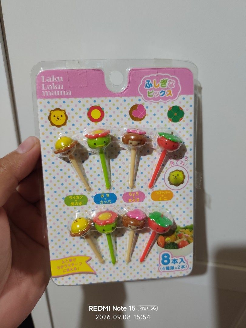 Bento food picks (Category: Dinnerware & Cutlery) located in San Jose. Submitted by littlezcloset (Listing ID 1460389805, Image 1). Description: Brand New.