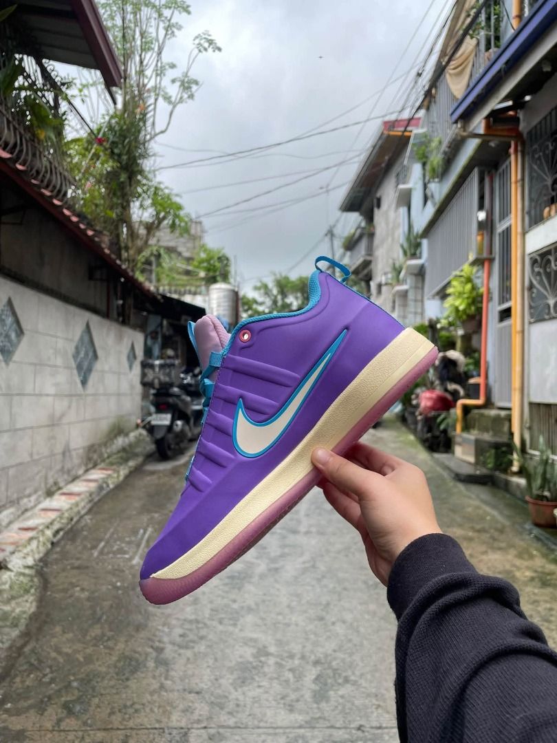 Bermonths Sale Sneakers (Category: Sneakers) located in Caloocan City. Submitted by glocko16 (Listing ID 1460477858, Image 3). Description: Brand new with box pm for sizes and for more actual pic.
