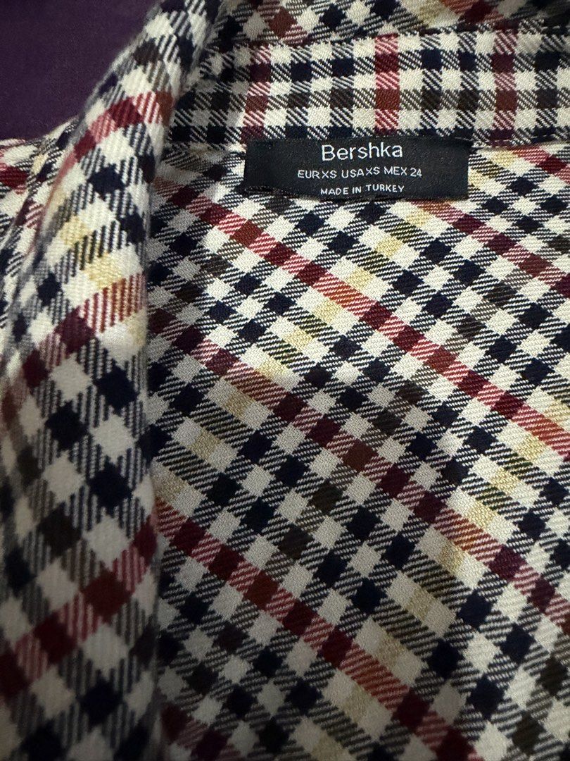 Bershka long sleeve polo medium to large (Category: Longsleeves) located in Taytay. Submitted by juliaddaa (Listing ID 1460404544, Image 2). Description: .