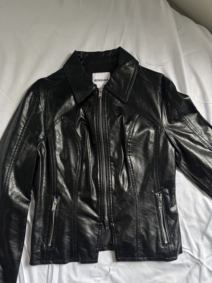 Berska Leather Jacket (Category: Coats, Jackets and Outerwear) located in Quezon City. Submitted by declutter.yna (Listing ID 1460337633, Image 1). Description: Bershka Brand new leather jacket - 2K nego.