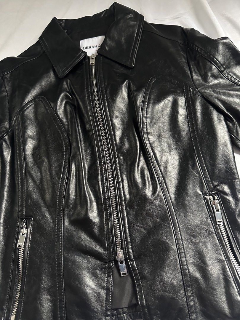 Berska Leather Jacket (Category: Coats, Jackets and Outerwear) located in Quezon City. Submitted by declutter.yna (Listing ID 1460337633, Image 3). Description: Bershka Brand new leather jacket - 2K nego.