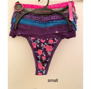 (Category: ) located in . Submitted by pinklove28 (Listing ID 1460413566, Image 1). Description: .