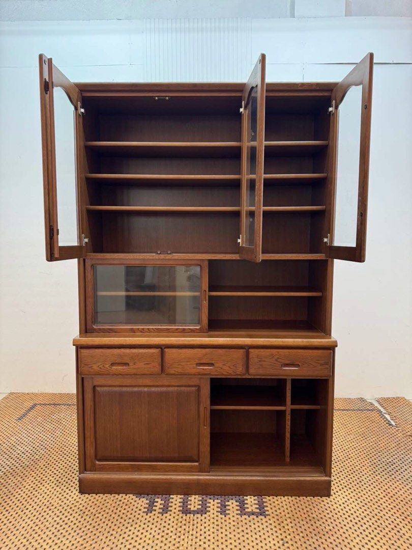 Big elegant wooden display cabinet (Category: Other Home Furniture) located in Malolos. Submitted by ramoslaras82250 (Listing ID 1460366424, Image 2). Description: .
