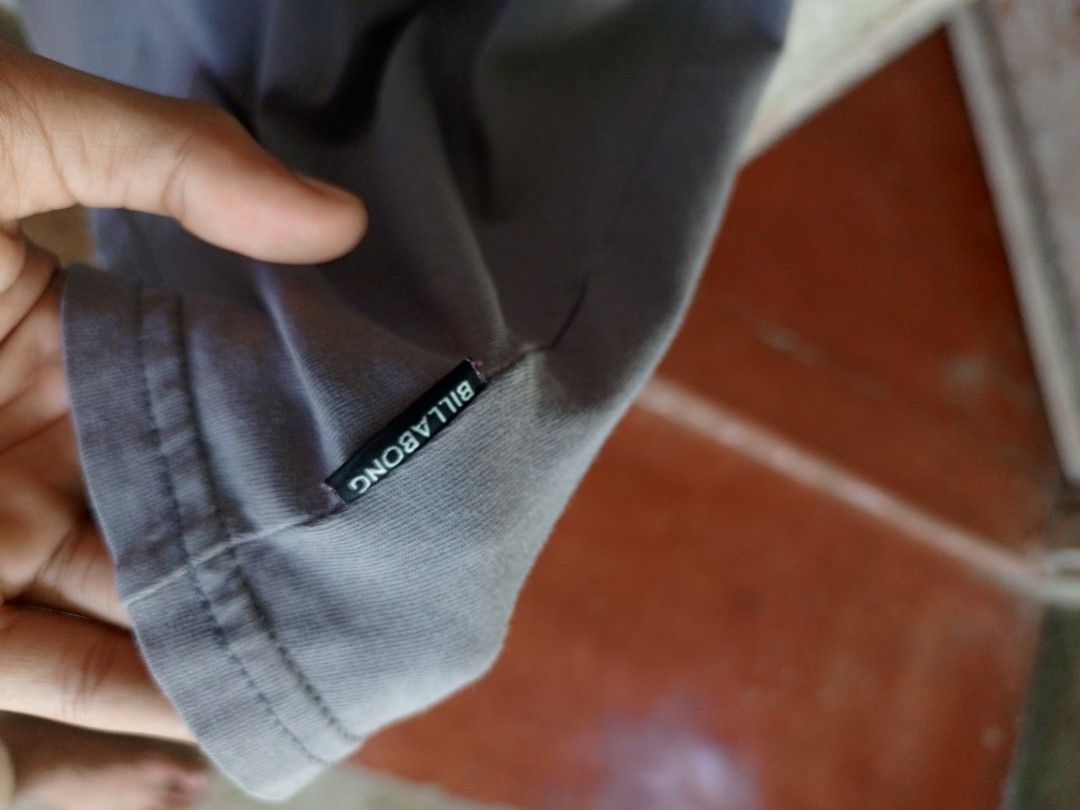 BILLABONG CORE FIT LONGSLEEVE (Category: Swim Top & Rash Guards) located in Davao. Submitted by pluke_thrifter26 (Listing ID 1460444871, Image 2). Description: "BILLABONG CORE FIT LONGSLEEVE " GOOD CONDITION 9/5 MINIMAL ISSUE: STAIN SIZE: LARGE TO XL PM IF YOUR INTERESTED 📥.