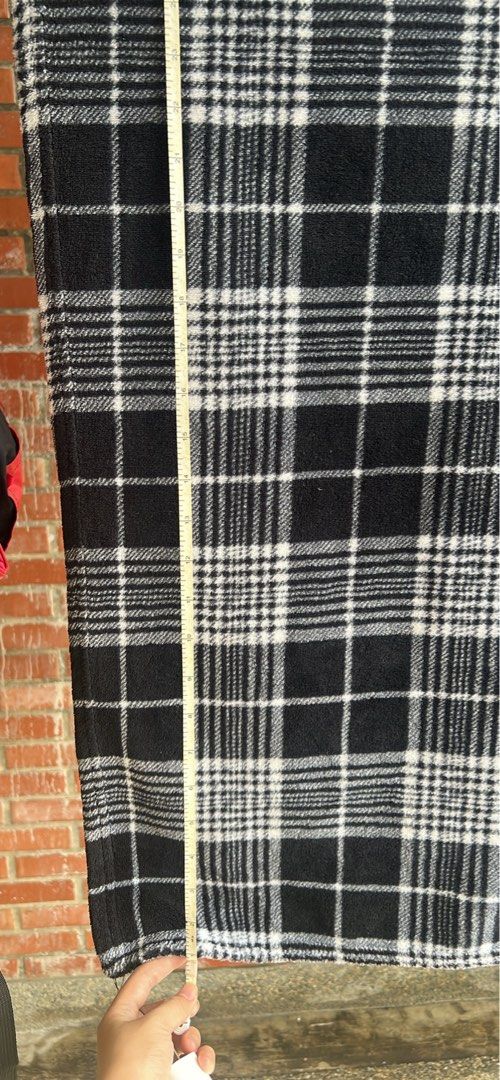 Black and White Plaid Blanket (Category: Bedding & Towels) located in Manila. Submitted by brownqueen65310 (Listing ID 1460387890, Image 2). Description: Black and White Plaid Blanket - Cozy plaid blanket in a classic black and white pattern - Single size: 50 inches by 68 inches - 100% polyester easy to care for and maintain Good for: - Snuggling on the couch or adding warmth to your bed.