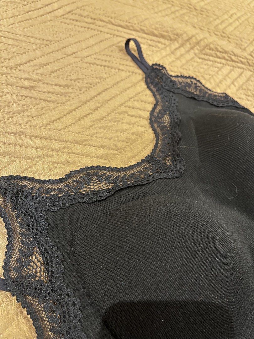 Black camisole top (Category: Sleeveless) located in Quezon City. Submitted by bananaramallama (Listing ID 1460446466, Image 2). Description: .