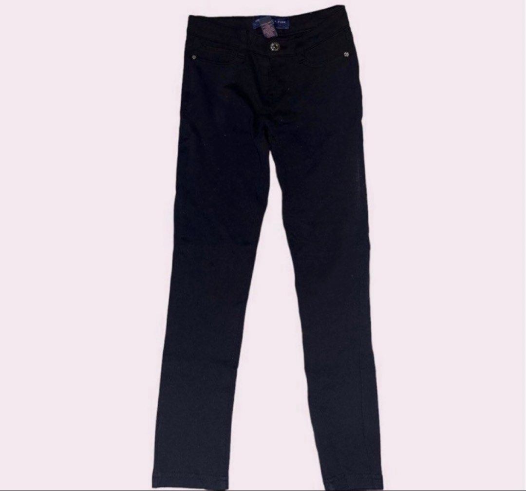 Black Jeggings 8yo (Category: Babies & Kids Fashion) located in Rizal. Submitted by cassappl (Listing ID 1460444816, Image 1). Description: - Classic black jeggings - Comfortable fit for everyday wear - Button and zip closure at the front - Two pockets at the back and two at the front - Versatile, goes with everything!.