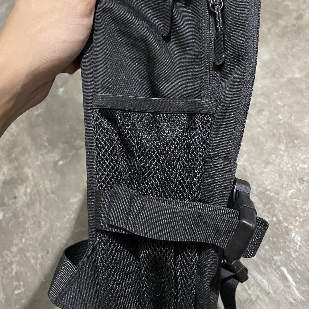 Black Multi-Pocket Backpack with Mesh Details (Category: Backpacks) located in Marikina City. Submitted by icecoldstrategy. (Listing ID 1460447392, Image 3). Description: sa Hong Kong ko sya nabili. Pwede sya pang pasok sa school or pang alis alis pag madami kang dala. Yung quality nito sobrang ganda lalo na sa personal. Di ko nalang sya nagagamit ngayon, nakatambak. Issue lang nya is yung sa strap pero konting tahi lang ulet yan (check mo nalang