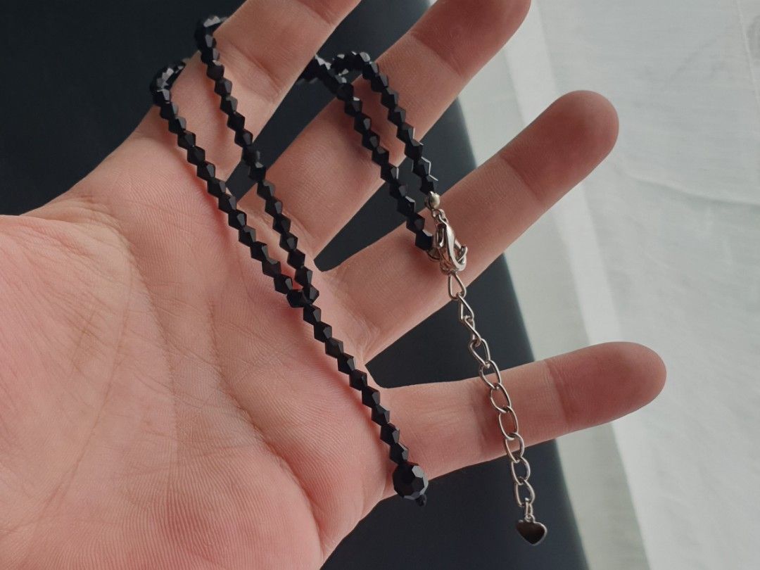 Black Onyx Necklace (Category: Necklaces) located in Quezon City. Submitted by WasalakTwo (Listing ID 1460312903, Image 3). Description: Bought in Japan High quality Goodcondition Clean and presentable 35cm to 41cm Open for delivery nationwide.