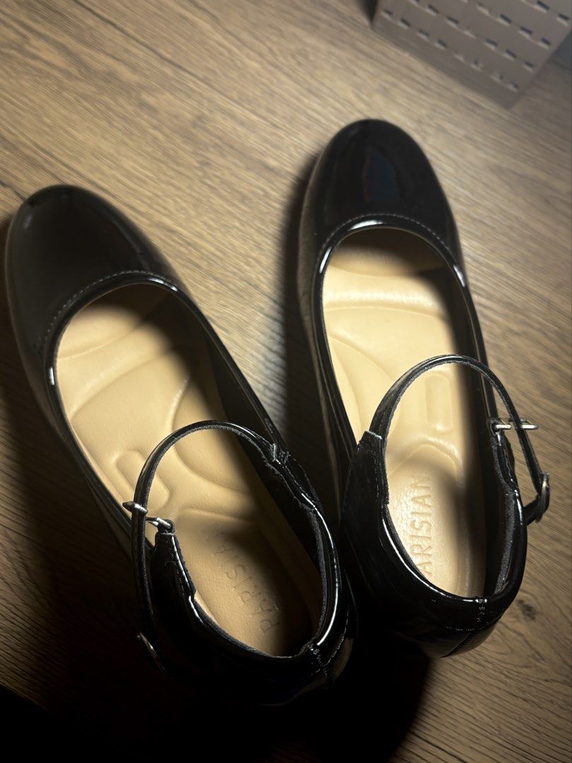 BLACK PARISIAN SCHOOL SHOES (Category: Heels) located in Manila. Submitted by katslol_ (Listing ID 1460333087, Image 2). Description: • BLACK SCHOOL SHOES ( can be also be used for casual wear ) • only lightly used only for school • It’s a bit tight on the end of the shoes • SIZE : 7 • Has a bit of scratch on the side but barely noticeable • overall still in good condition PAYMENT PROCESS: - ONLY ACCEPT GCASH! - you’ll also be paying the SF.