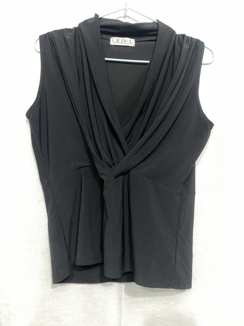 Black Sleeveless Drape Front Top (Category: Sleeveless) located in Cainta. Submitted by rmavg (Listing ID 1460310947, Image 1). Description: very chic! mop: gcash mod: jnt/gogo.