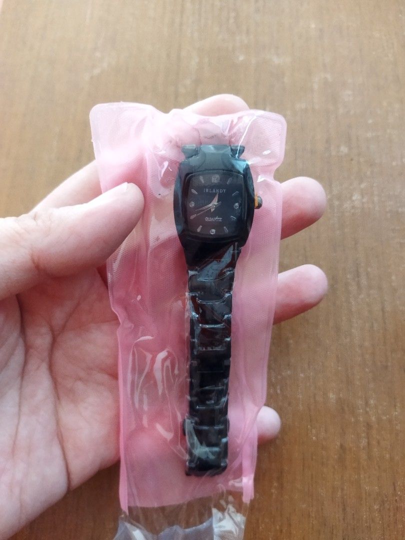 Black stainless square quartz watch (Category: Women's Watches) located in Oas. Submitted by ali_shop_assorted_item (Listing ID 1460378334, Image 2). Description: New and Unsealed/ Unused Items from Unclaimed parcels mystery sack NO COD ❗ For shipping: JNT courier For pick up/meet up: Calzada Oas Albay.
