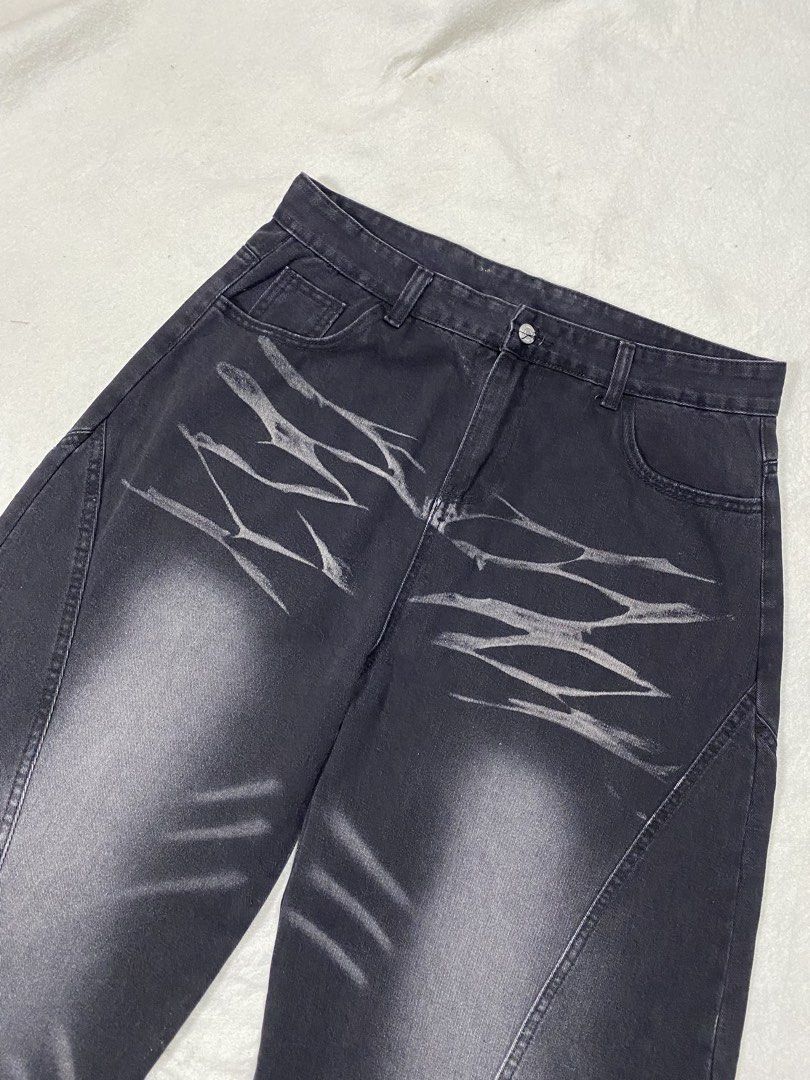 Black washed Barrel pants baggy (Category: Jeans) located in Dasmarinas. Submitted by ridgeridethrift (Listing ID 1460455712, Image 2). Description: Waist - 36 Thigh - 14 Length - 43 Hem - 11.