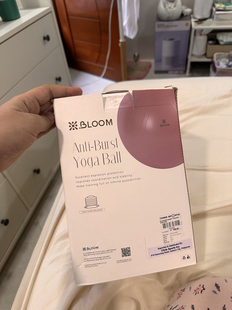 BLOOM Anti-Burst Yoga Ball 65cm (Category: Other Sports Equipment and Supplies) located in Caloocan City. Submitted by kinglouis25 (Listing ID 1460405621, Image 2). Description: Had it for 4months only - BLOOM Anti-Burst Yoga Ball (65cm) - Builds tone and core strength - Improves coordination and stability - Pump included - Makes training fun!.
