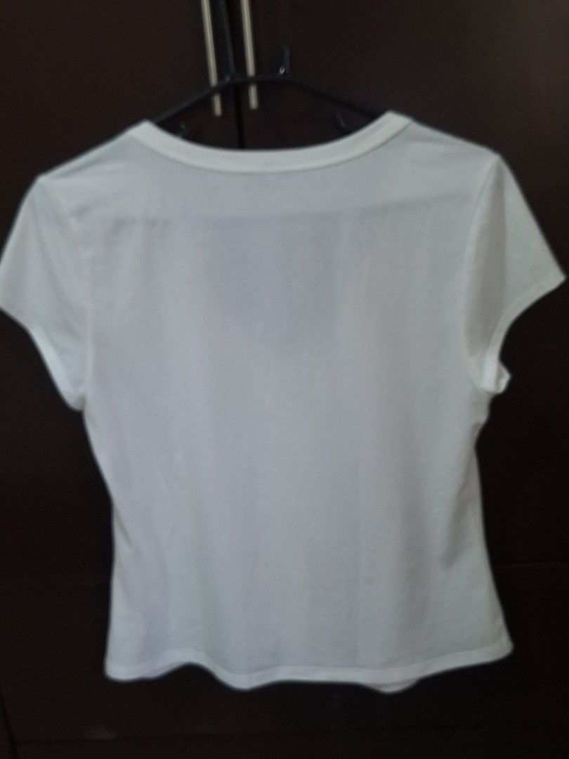 Blouse Shein (Category: Blouses) located in Manila. Submitted by palm07 (Listing ID 1460342123, Image 2). Description: B 19 Stretchy L 21.