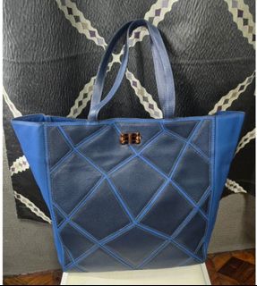 (Category: ) located in . Submitted by affordabags_cd (Listing ID 1460426111, Image 1). Description: .